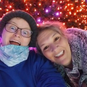 Meet your Posher, Sharon